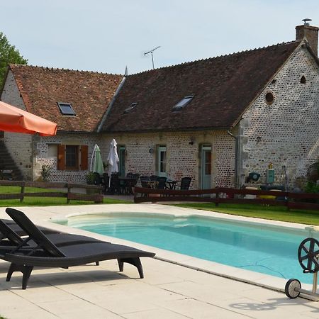 Bed and Breakfast La Ferme Du Chateau Tresnay Exterior foto