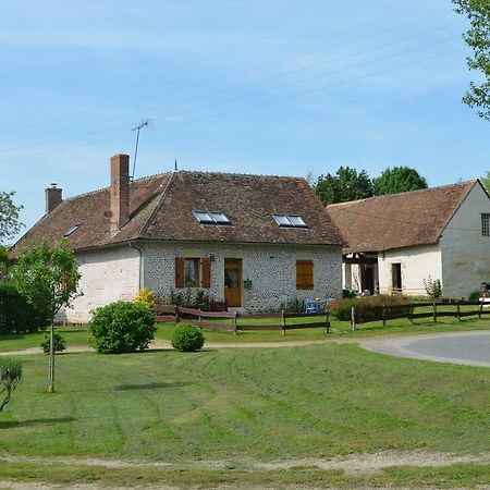 Bed and Breakfast La Ferme Du Chateau Tresnay Exterior foto